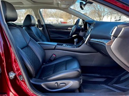 Used 2018 Nissan Maxima Platinum image 21