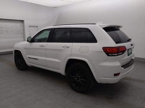 Used 2021 Jeep Grand Cherokee Laredo X RWD image 3