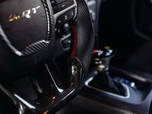 Used 2018 Dodge Charger SRT w/ Technology Group RWD image 24