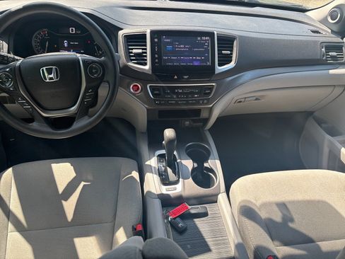 Used 2016 Honda Pilot EX image 14
