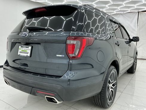 Used 2017 Ford Explorer Sport AWD/4WD image 8