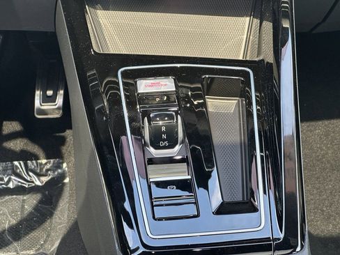 New 2025 Volkswagen GTI SE image 12