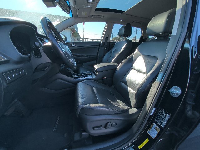 Used 2017 Hyundai Tucson Limited w/ Limited Ultimate Package 03 FWD image 33