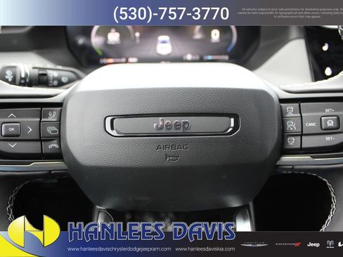 New 2026 Jeep Cherokee Limited image 30