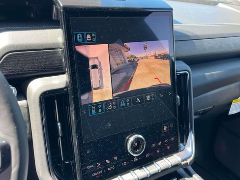 New 2026 GMC Yukon XL AT4 Ultimate AWD/4WD image 31