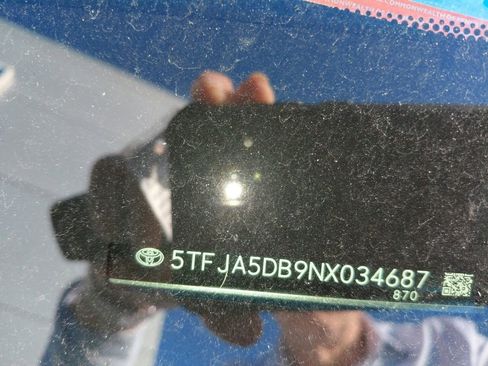 Used 2022 Toyota Tundra Limited image 25