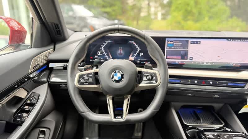 Used 2026 BMW 530i w/ M Sport Package RWD image 22