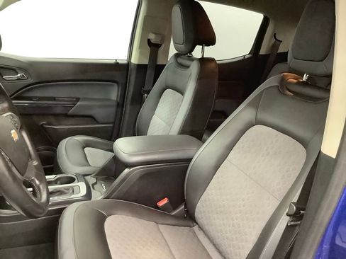 Used 2019 Chevrolet Colorado Z71 AWD/4WD image 13