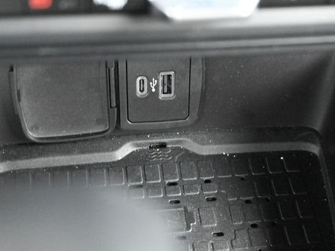 Used 2024 Ford Bronco Wildtrak AWD/4WD image 29