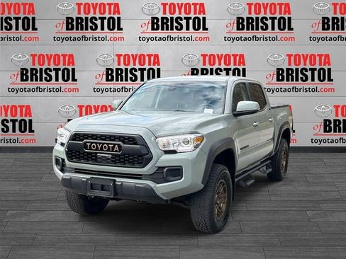 Used 2023 Toyota Tacoma 4x4 Double Cab w/ Trail Edition image 7