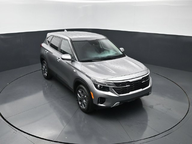 Used 2026 Kia Seltos LX FWD image 27