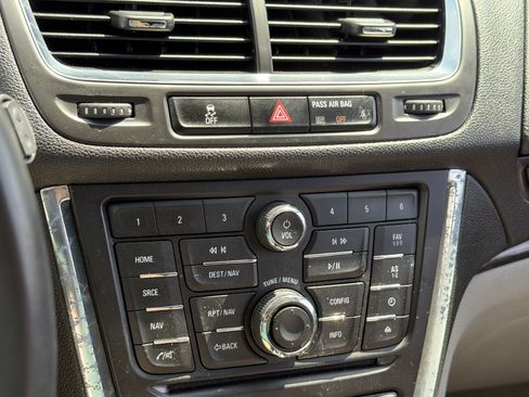 Used 2016 Buick Encore Convenience FWD image 22