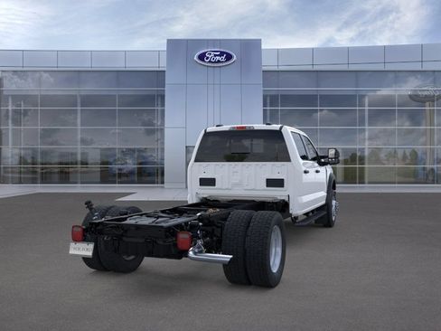 New 2026 Ford F550 4x4 Crew Cab image 8