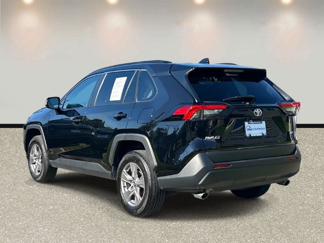 Used 2025 Toyota RAV4 XLE FWD image 6