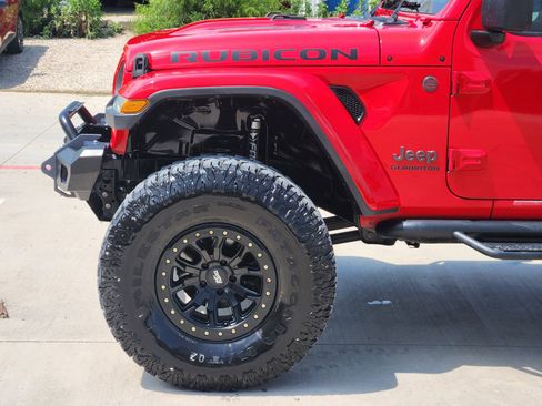 Used 2020 Jeep Gladiator Rubicon AWD/4WD image 10