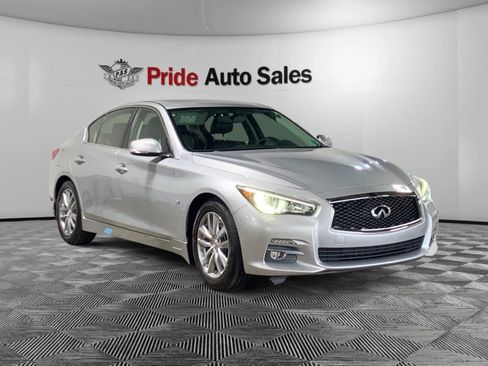 Used 2015 INFINITI Q50 Premium w/ Navigation Package image 3