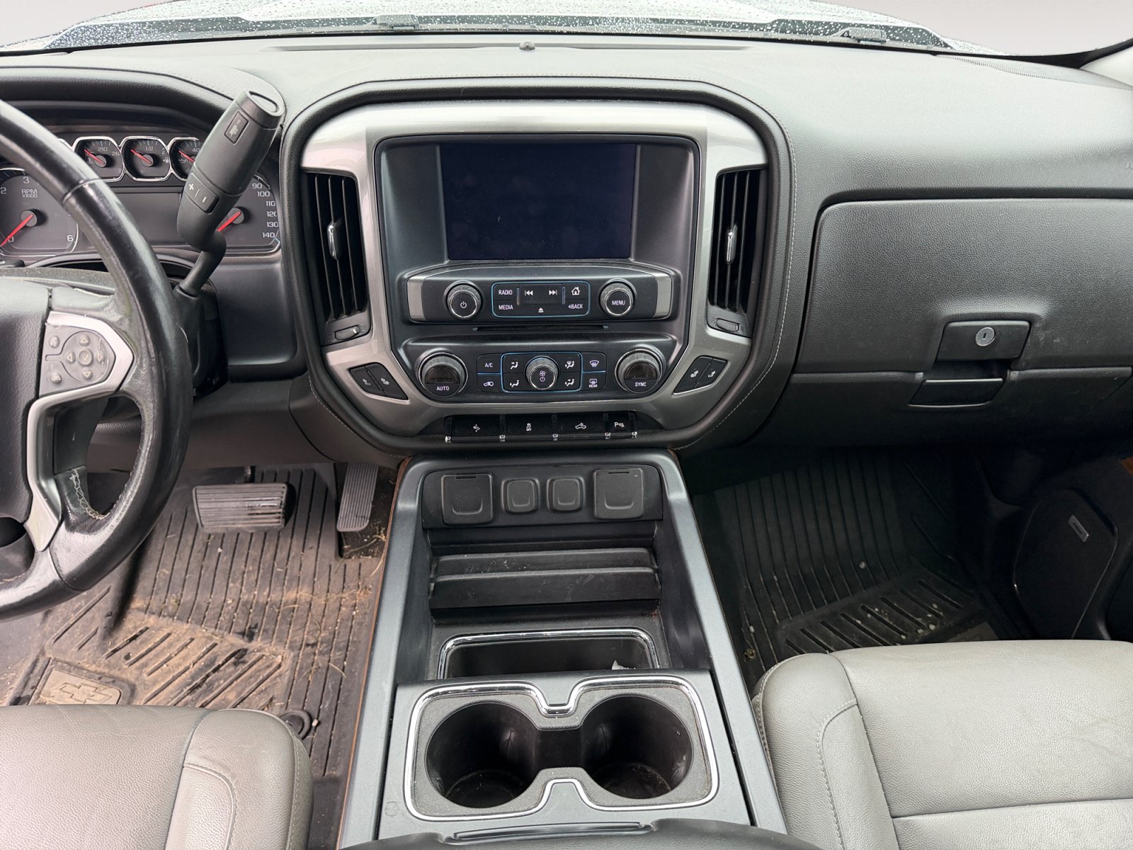 Used 2018 Chevrolet Silverado 1500 LTZ w/ Sport Package AWD/4WD image 11