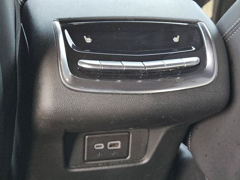 Used 2024 Cadillac XT6 Premium Luxury FWD image 34