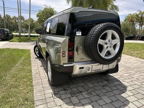 Used 2020 Land Rover Defender 110 HSE AWD/4WD image 12
