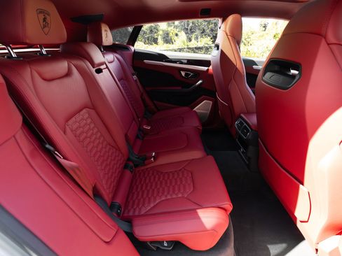 Used 2022 Lamborghini Urus image 78