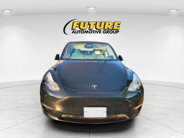 Used 2024 Tesla Model Y Long Range AWD/4WD image 2
