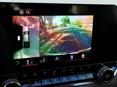 New 2026 GMC Canyon Denali image 14