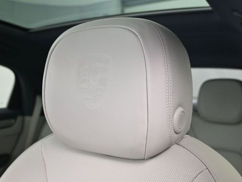 Certified 2023 Porsche Cayenne Platinum Edition AWD/4WD image 20