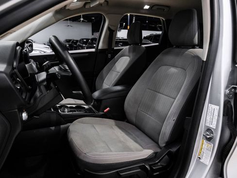 Used 2020 Ford Escape S image 32