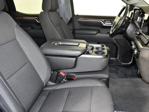 Used 2026 Chevrolet Silverado 1500 RST AWD/4WD image 43