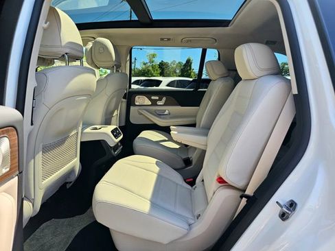 New 2026 Mercedes-Benz GLS 450 4MATIC image 23