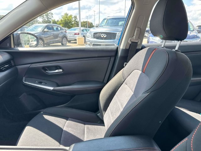 Used 2025 Nissan Sentra SR FWD image 22