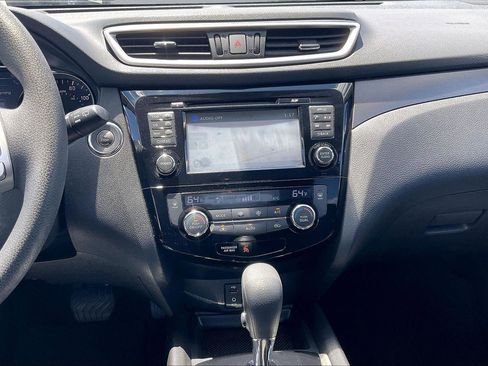 Used 2014 Nissan Rogue SV w/ SV Premium Package FWD image 7