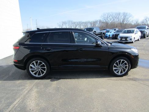Used 2025 Lincoln Corsair Grand Touring w/ Equipment Group 301A AWD/4WD image 10