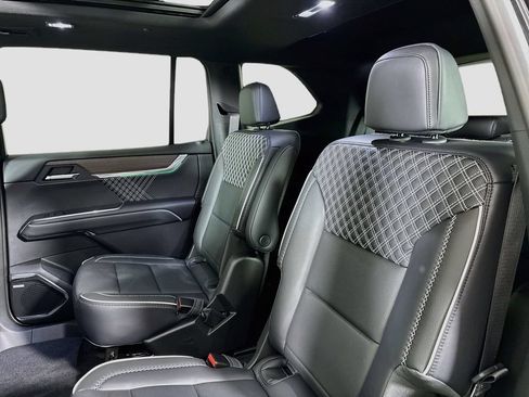 New 2026 GMC Acadia Denali w/ Super Cruise Package AWD/4WD image 25