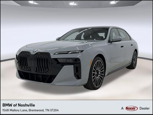 New 2026 BMW 740i w/ Premium Package RWD image 1