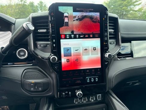 New 2026 RAM 2500 Limited AWD/4WD image 14