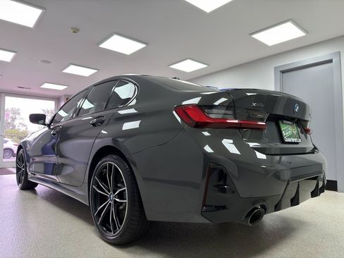 Used 2023 BMW 330e xDrive w/ M Sport Package AWD/4WD image 5