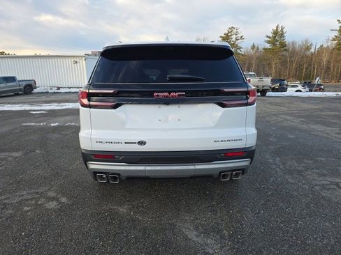 New 2026 GMC Acadia Elevation image 4