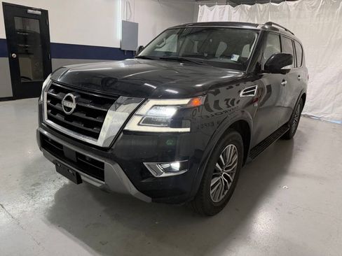 Used 2022 Nissan Armada SL w/ Captain's Chairs Package AWD/4WD image 23