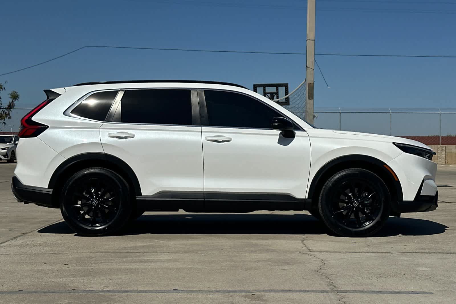Used 2024 Honda CR-V Sport-L image 2