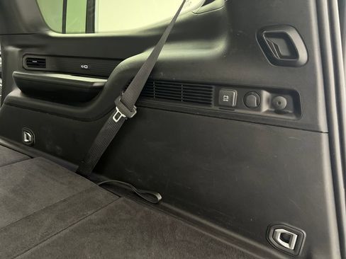 Used 2024 Jeep Wagoneer Series II w/ Flexible Seating Group RWD image 49