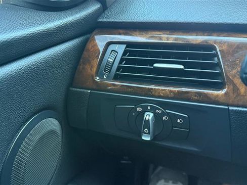 Used 2009 BMW 328i Sedan image 29