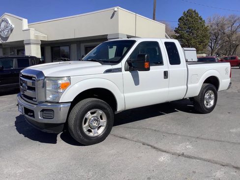 Used 2015 Ford F250 XLT image 1