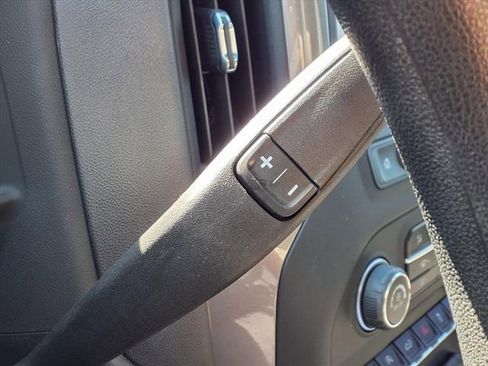 Used 2024 Chevrolet Silverado 1500 Custom image 15