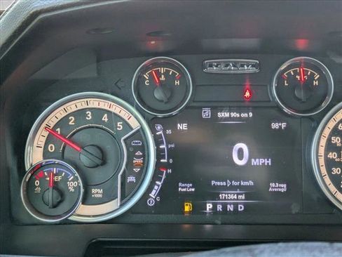 Used 2015 RAM 2500 Laramie w/ Convenience Group image 10