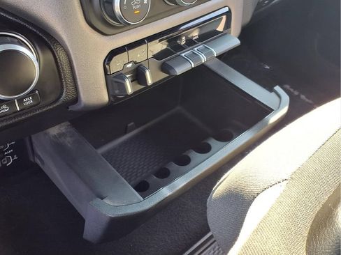 Used 2023 RAM 1500 Big Horn AWD/4WD image 11