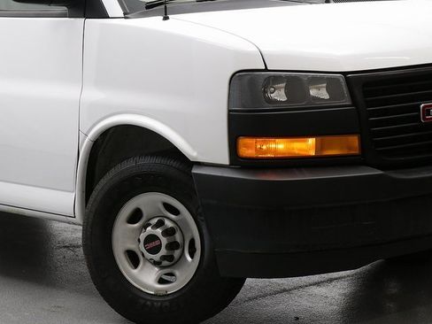 Certified 2023 GMC Savana 2500 Extended w/ Driver Convenience Package image 3