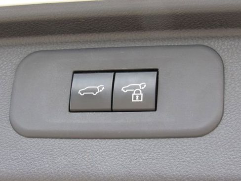 Used 2024 Toyota Grand Highlander Limited image 6