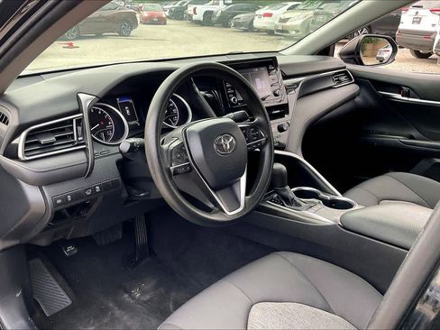 Used 2022 Toyota Camry LE FWD image 17