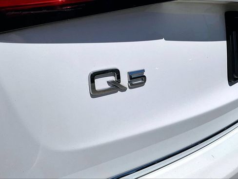 Used 2015 Audi Q5 2.0T Premium Plus w/ Technology Package AWD/4WD image 32